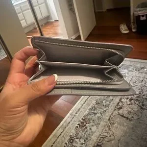 Marc Jacobs | Bags | Marc Jacobs Compact Wallet | Poshmark